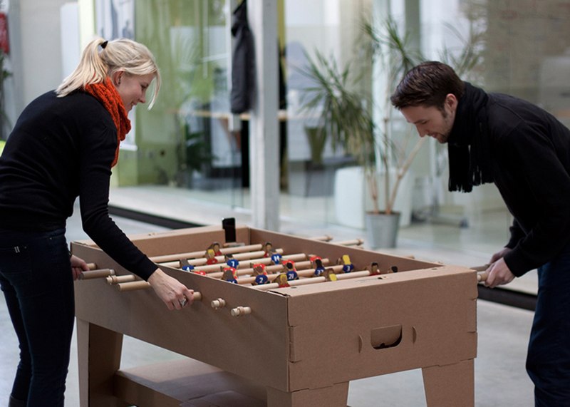 designrulz_Kartoni-cardboard-table-football-by-Kickpack-2